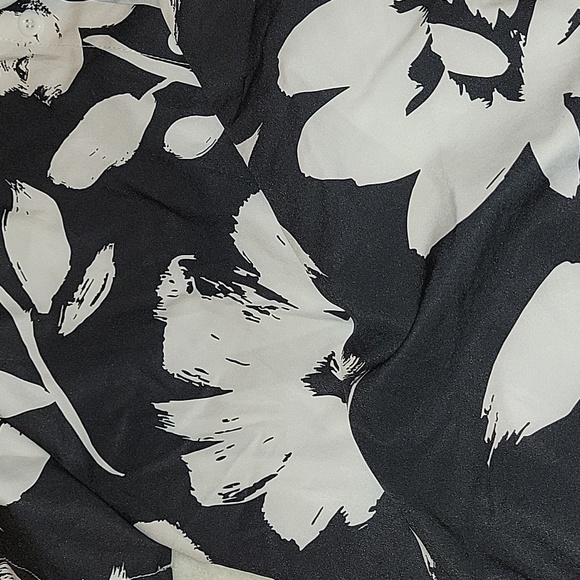 Men's swim trunks & Matching Button down Shirt. WORN ONCE LIKE NEW SIZE M - Picture 3 of 4